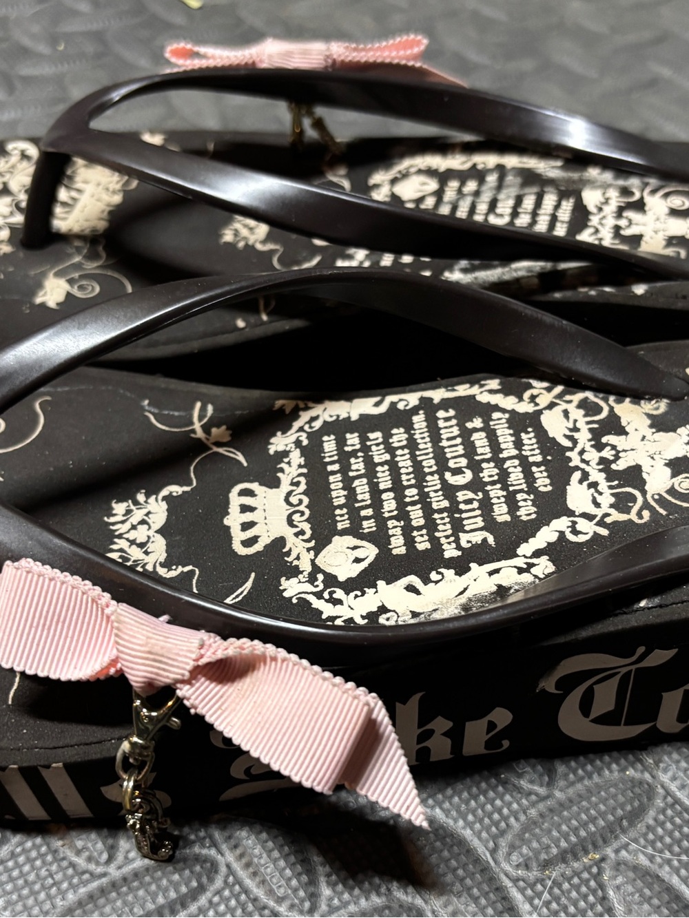 Y2K Juicy Couture Carmen flip-flop sandals - Picture 7 of 8